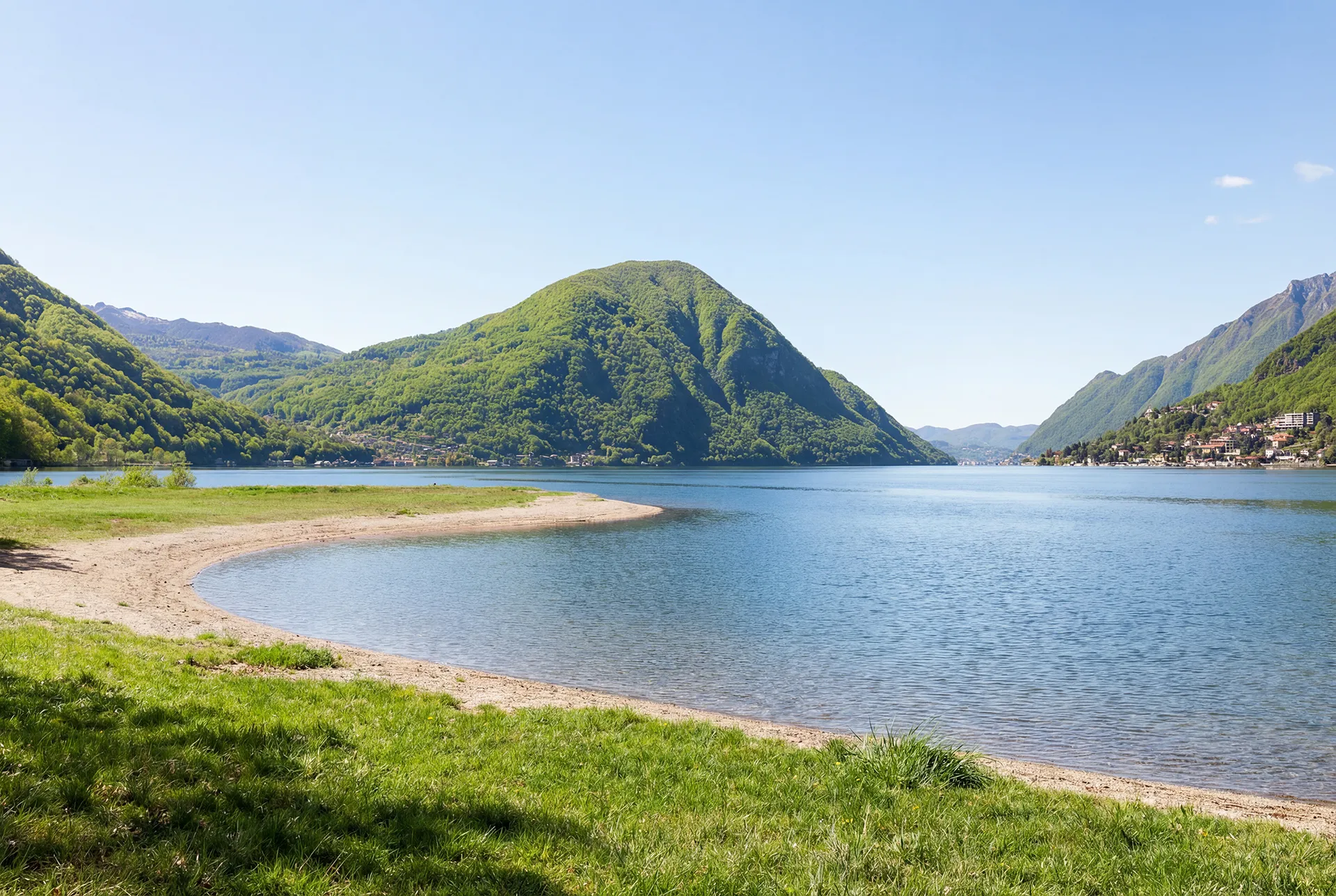 Vista panoramica sul Lago di Lugano da Porto Letizia Apartments a Porlezza.